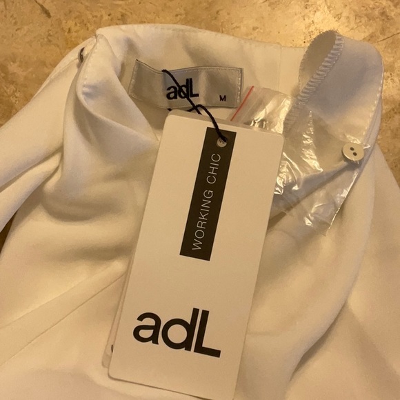 AdL ADIL Working Chic Short Sleeve Blouse NWT - Picture 8 of 8